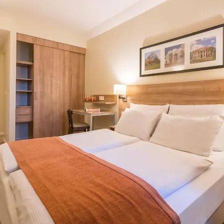 Aparthotel Citadines Arnulfpark 4*